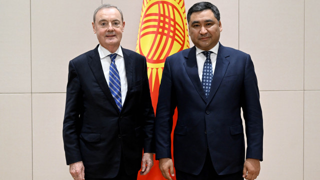 МинКаб Төрагасынын биринчи орун басары Данияр Амангельдиев менен ЕБнын атайын өкүлү Дэвид О’Салливан сүйлөшүүлөрдү жүргүздү